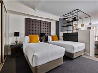 Mantra_2_Bond_Exec_Twin_Studio